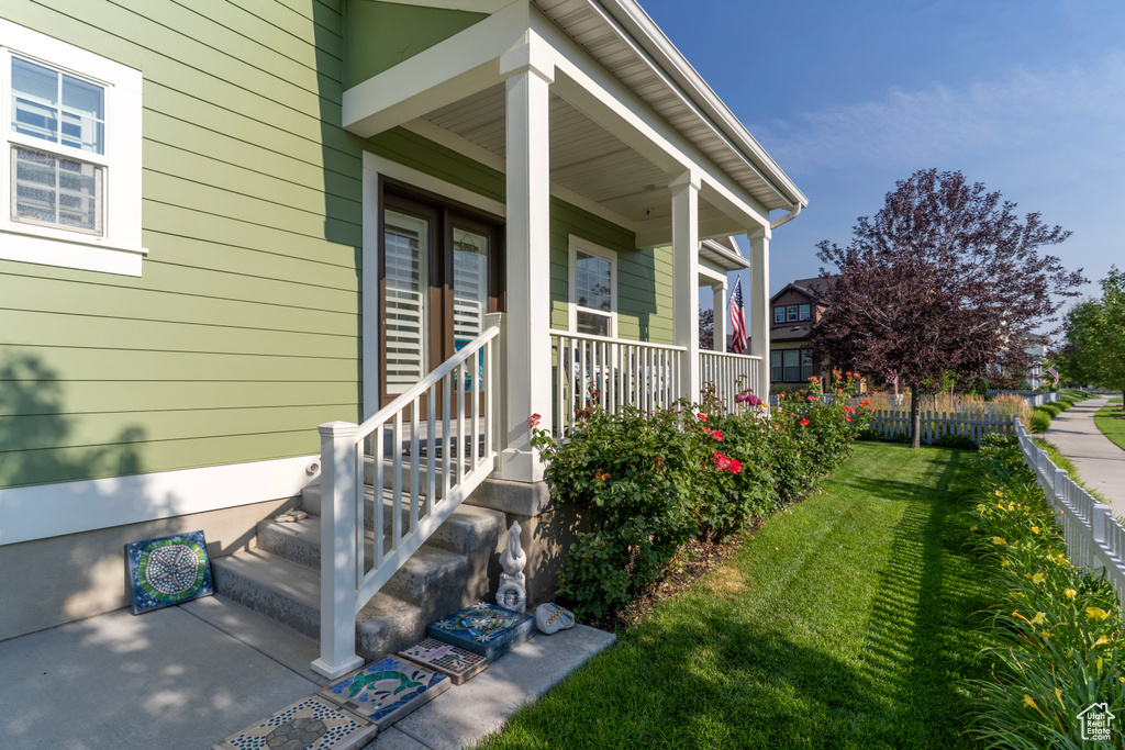 10296 S SALMON DR South Jordan, UT 84095