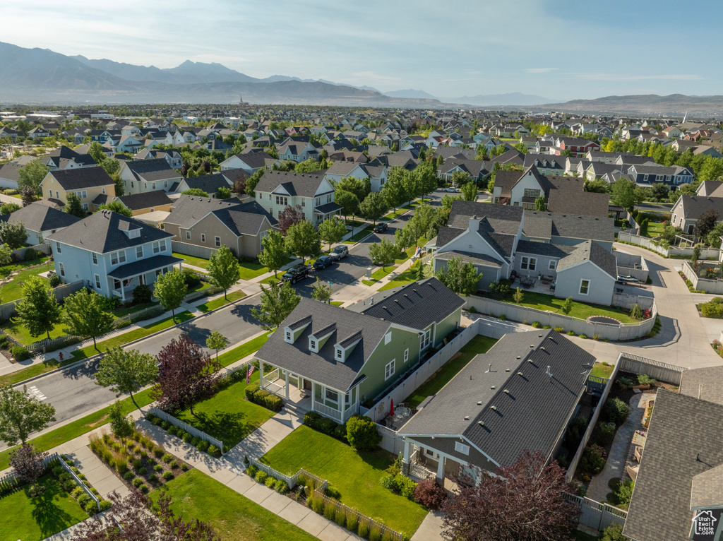 10296 S SALMON DR South Jordan, UT 84095