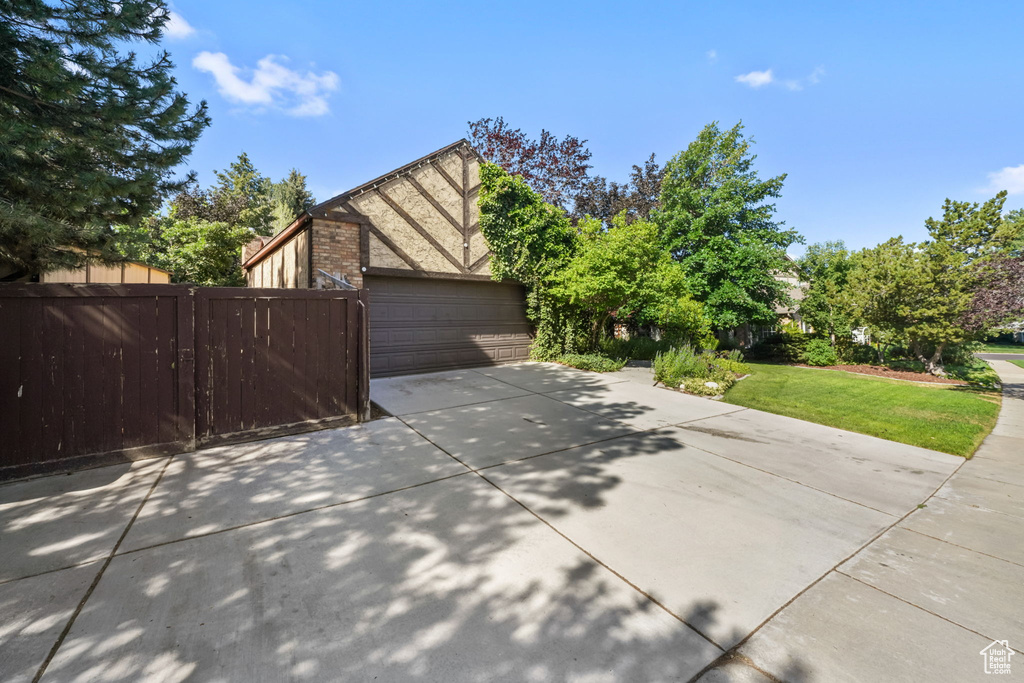 8916 S COBBLE CREST LN Sandy, UT 84093