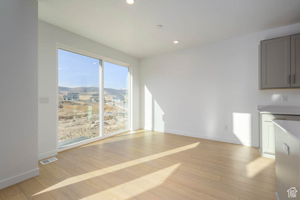 1253 S GLAMBERT LN #127 Saratoga Springs, UT 84045