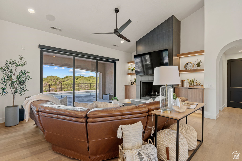 Photo 21 for MLS #2098176 at 151 S Rancho Sante Fe