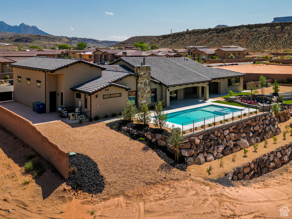 Photo 66 for MLS #2098176 at 151 S Rancho Sante Fe