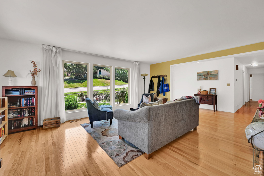 Living area featuring light wood-style flooring
