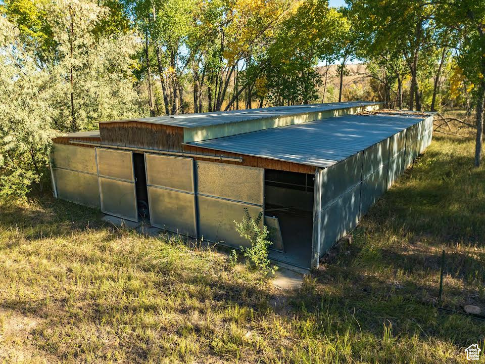 20673 W EAST RIVER RD Duchesne, UT 84021