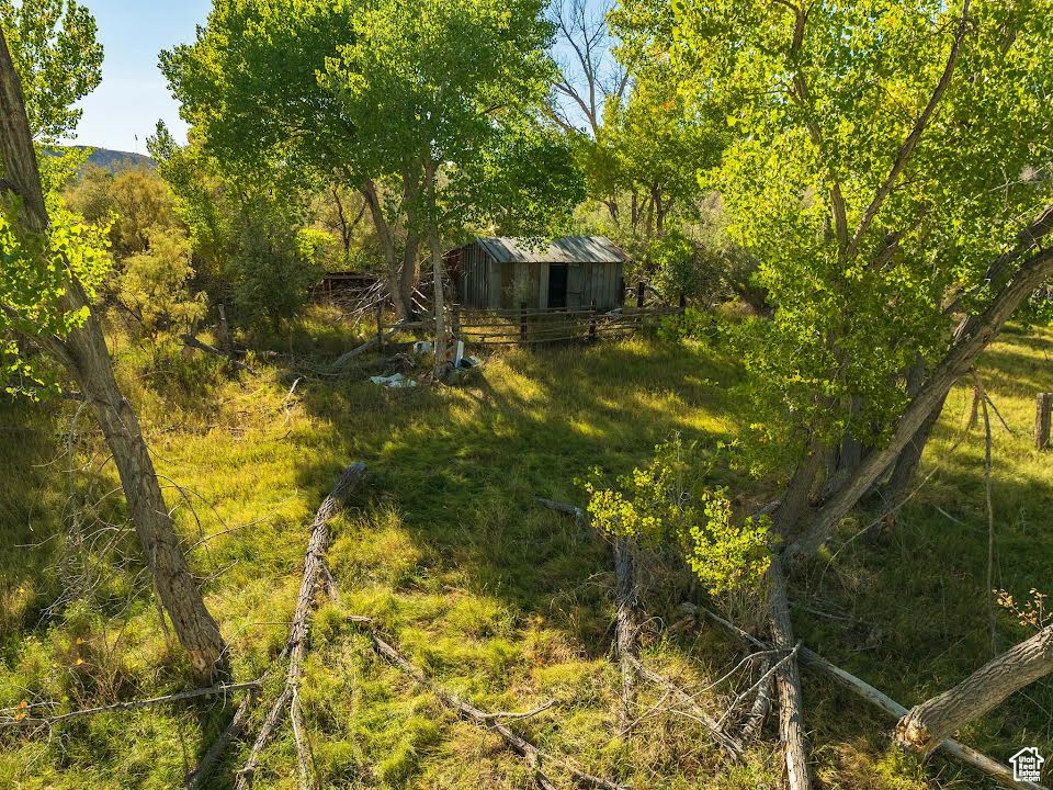 20673 W EAST RIVER RD Duchesne, UT 84021
