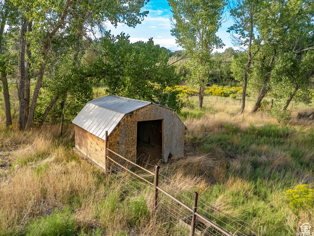 20673 W EAST RIVER RD Duchesne, UT 84021