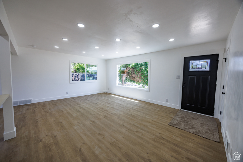 Foyer featuring recessed lighting and wood finished floors