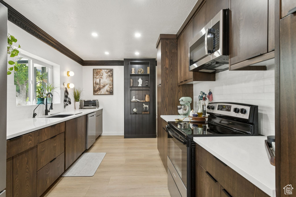 175 GROVE CREEK DR Pleasant Grove, UT 84062