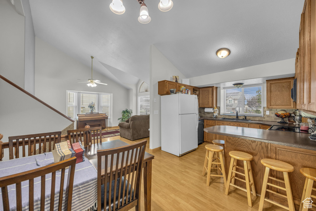 3820 FOXGLEN DR Roy, UT 84067