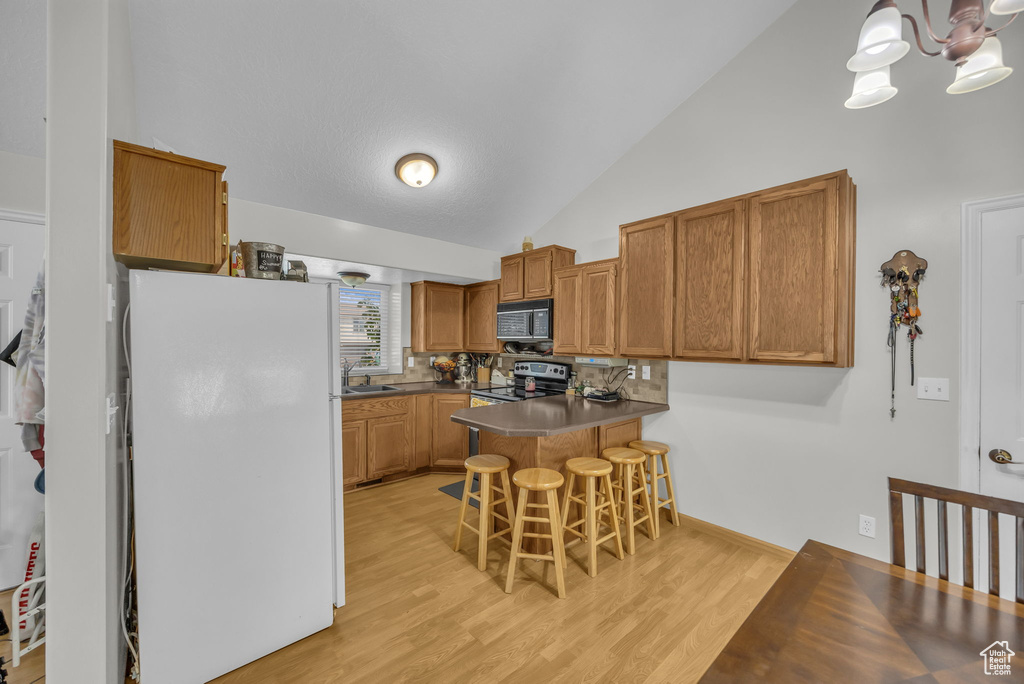 3820 FOXGLEN DR Roy, UT 84067