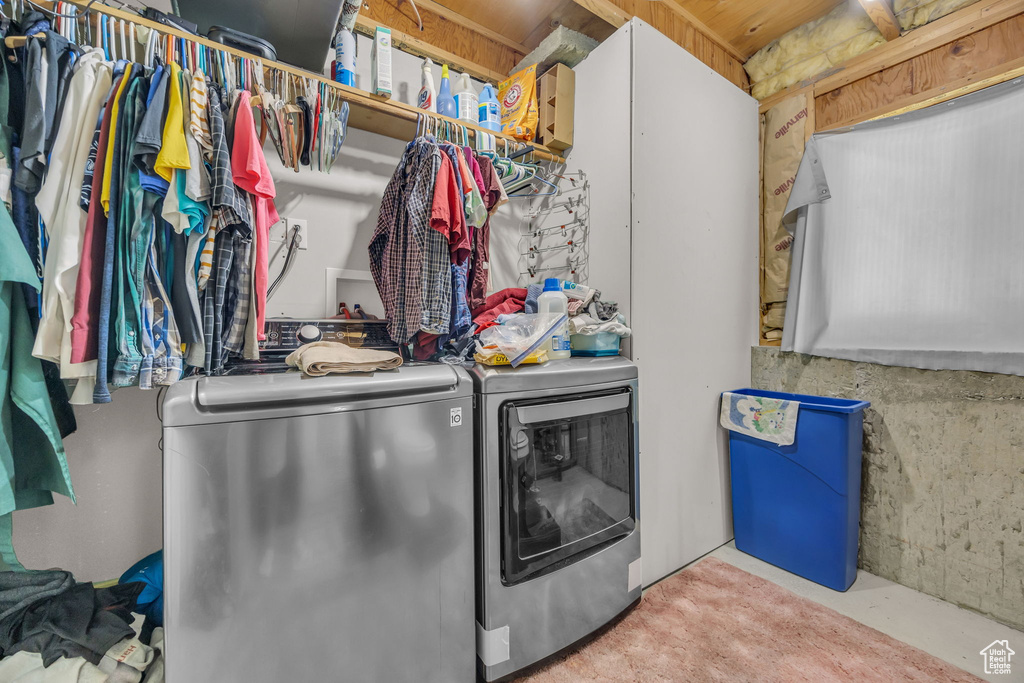 3820 FOXGLEN DR Roy, UT 84067