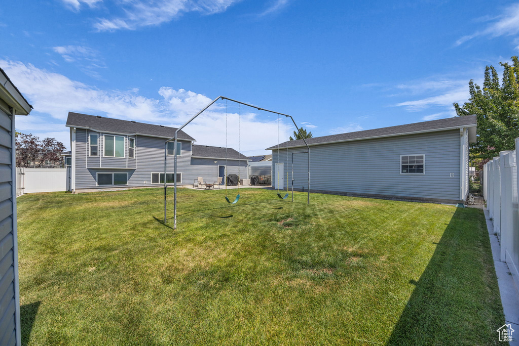 3820 FOXGLEN DR Roy, UT 84067