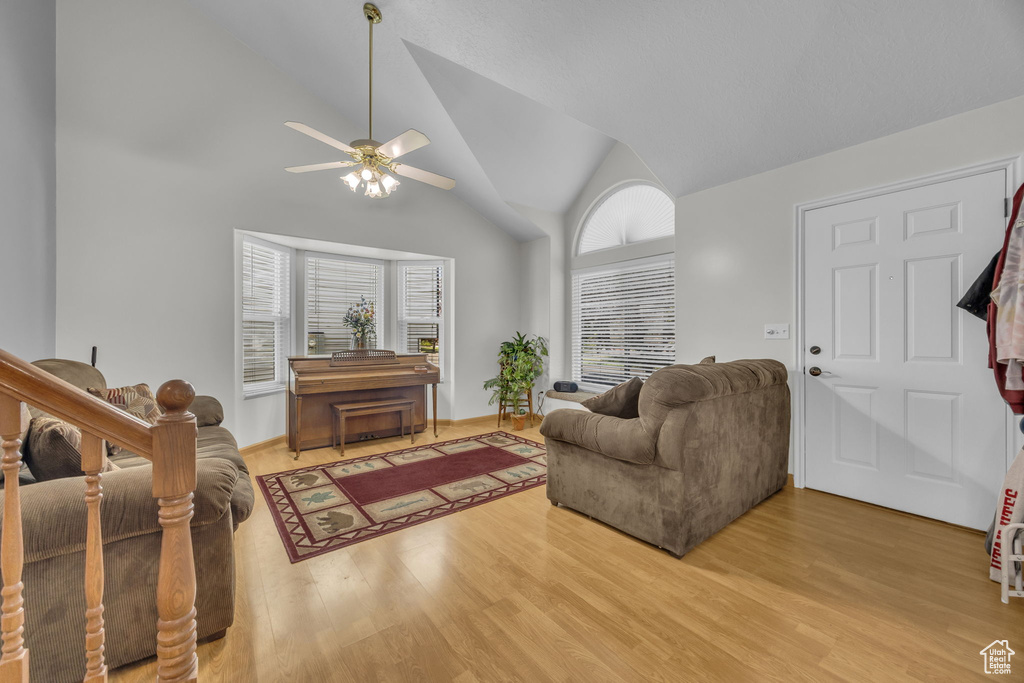 3820 FOXGLEN DR Roy, UT 84067