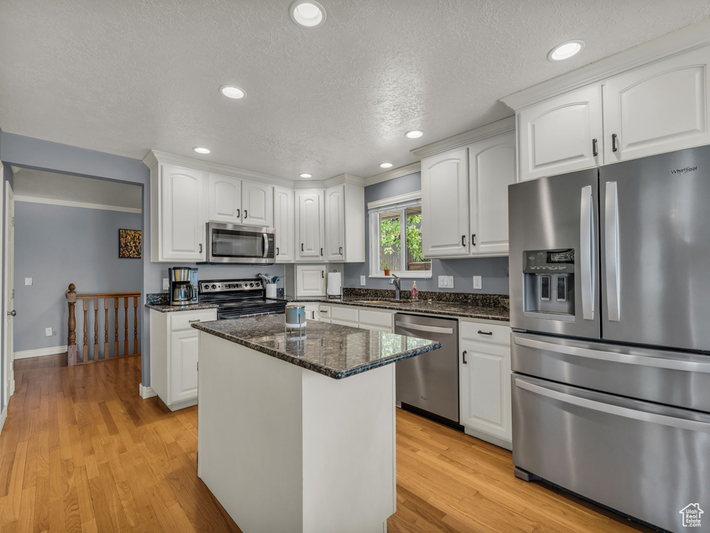 1834 N 200 E Centerville, UT 84014