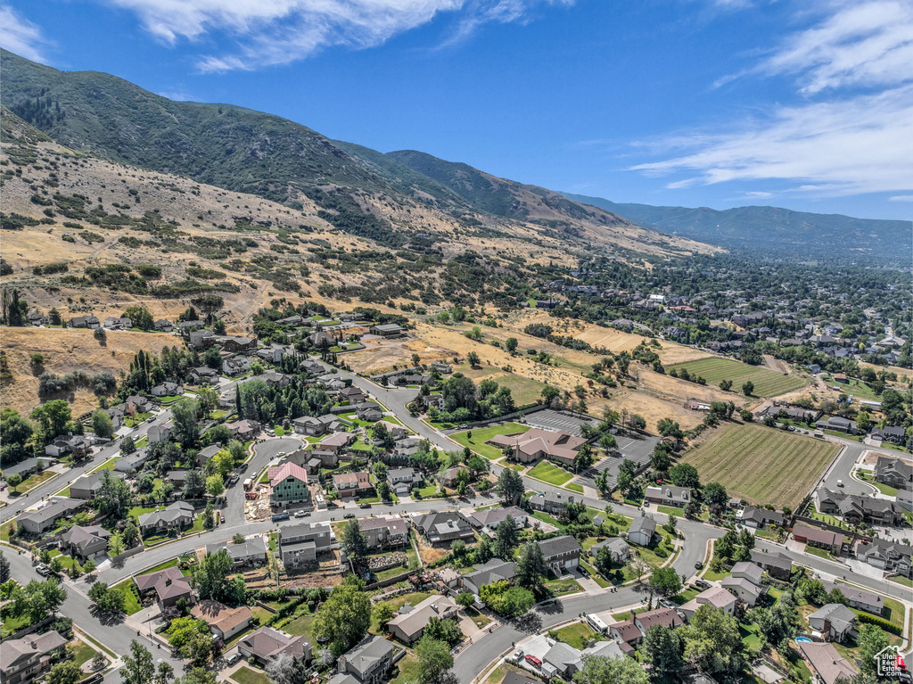1834 N 200 E Centerville, UT 84014