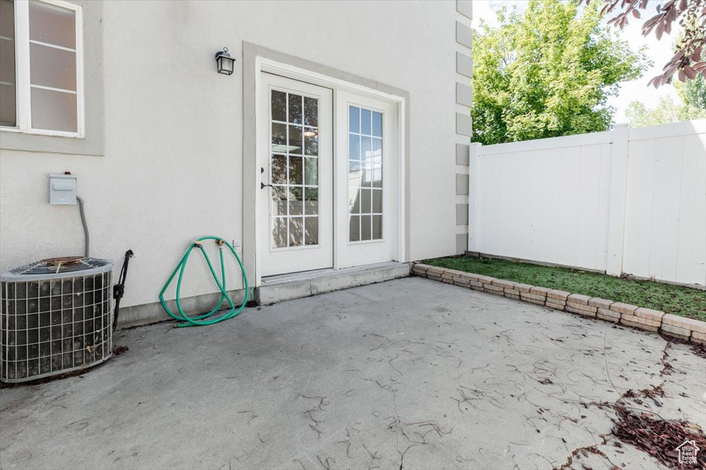 Photo 15 for MLS #2098281 at 85 Hampton Pl