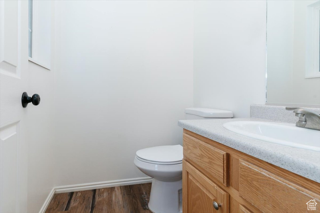 Photo 9 for MLS #2098281 at 85 Hampton Pl
