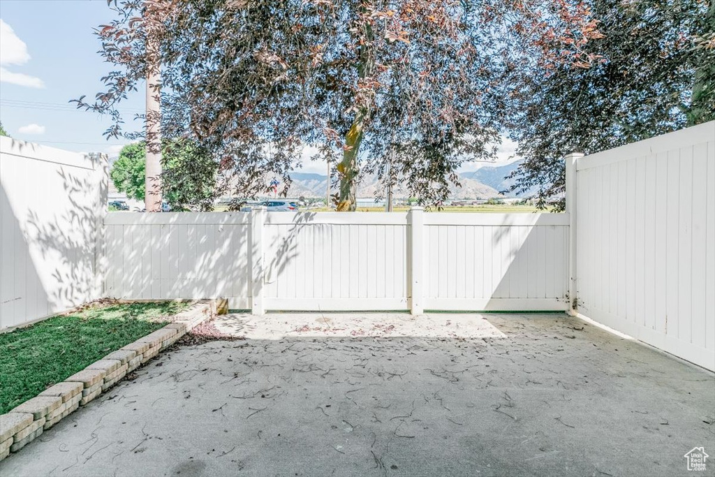Photo 16 for MLS #2098281 at 85 Hampton Pl