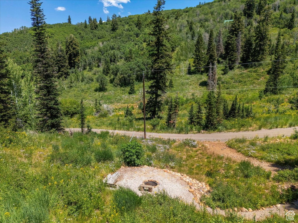 15587 E 700 S Huntsville, UT 84317