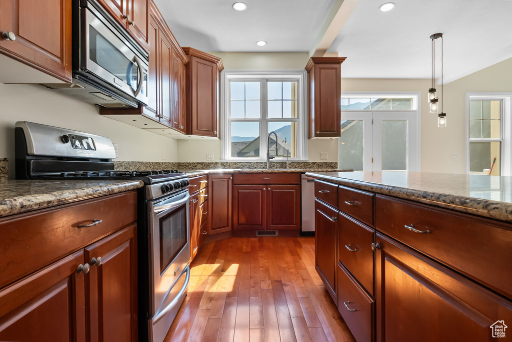 889 S SEGO LILY WAY Mapleton, UT 84664