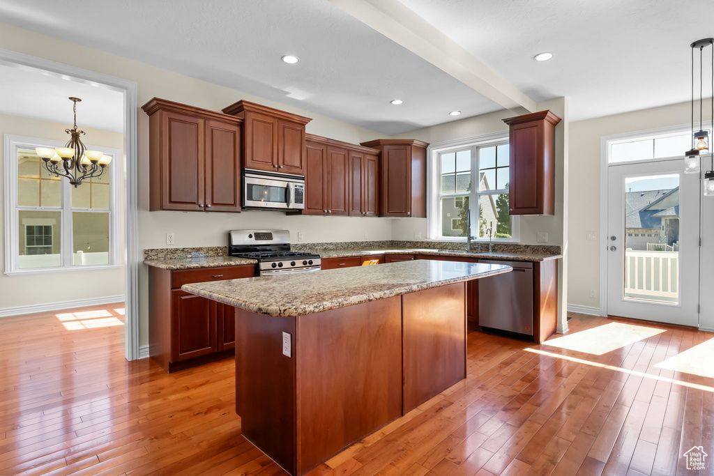 889 S SEGO LILY WAY Mapleton, UT 84664