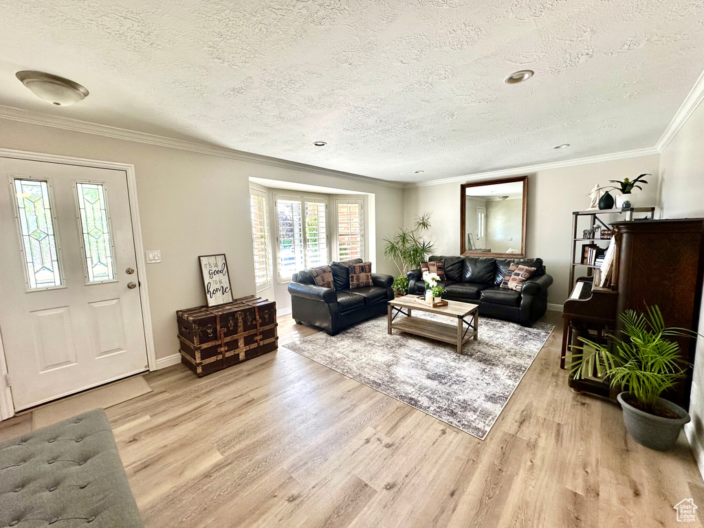 2442 N 2275 E Layton, UT 84040