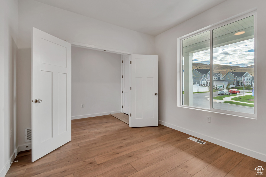 Photo 7 for MLS #2098324 at 1418 S Boxelder Dr #167