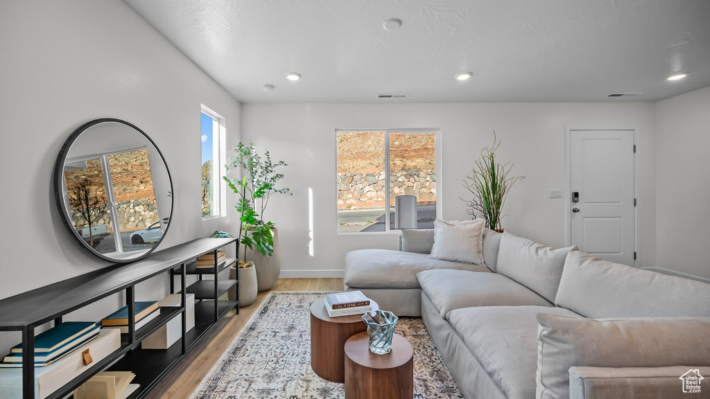 Photo 5 for MLS #2098326 at 1729 S Wahweap Way #2388
