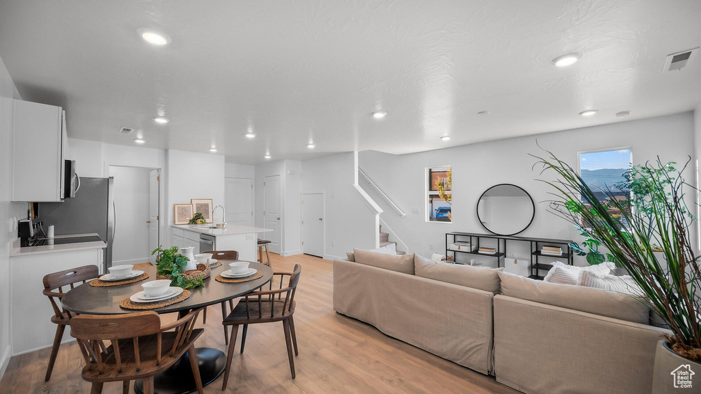 Photo 2 for MLS #2098326 at 1729 S Wahweap Way #2388
