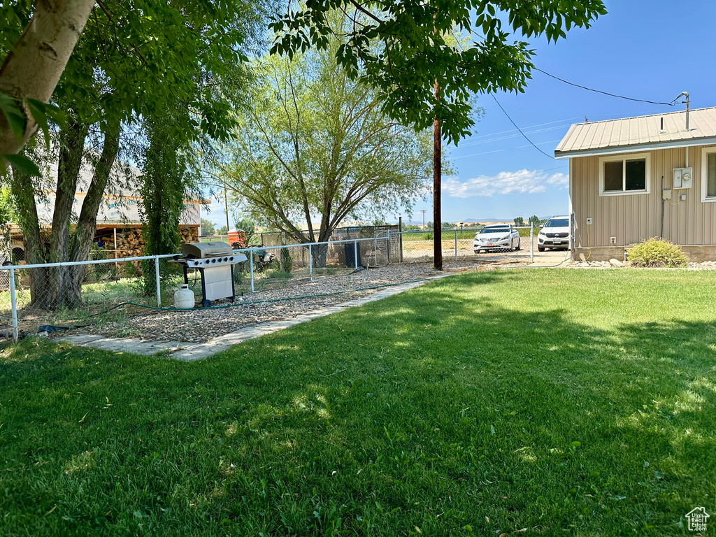 8744 E 6500 S Jensen, UT 84035