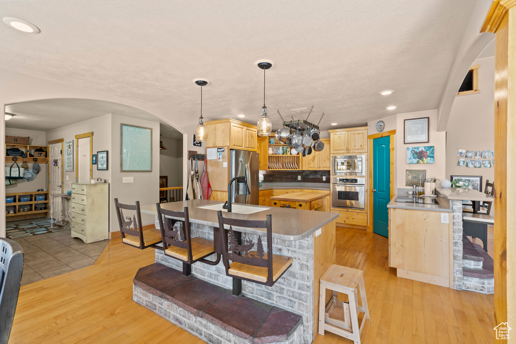 135 W COVE DR Elk Ridge, UT 84651