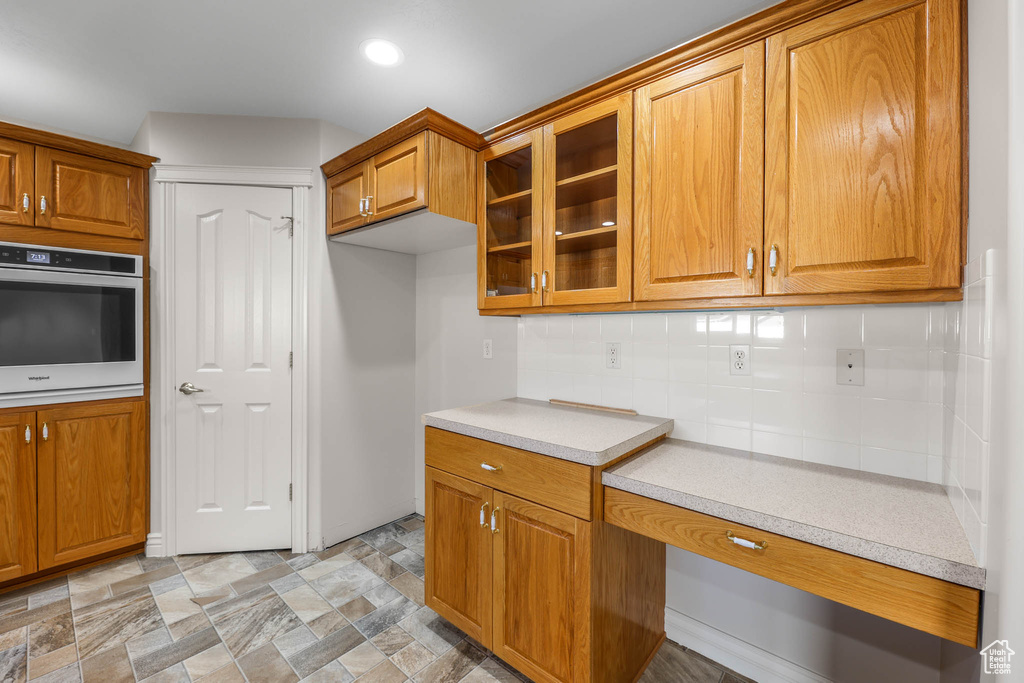 Photo 9 for MLS #2098353 at 2474 N Dorchester Ave