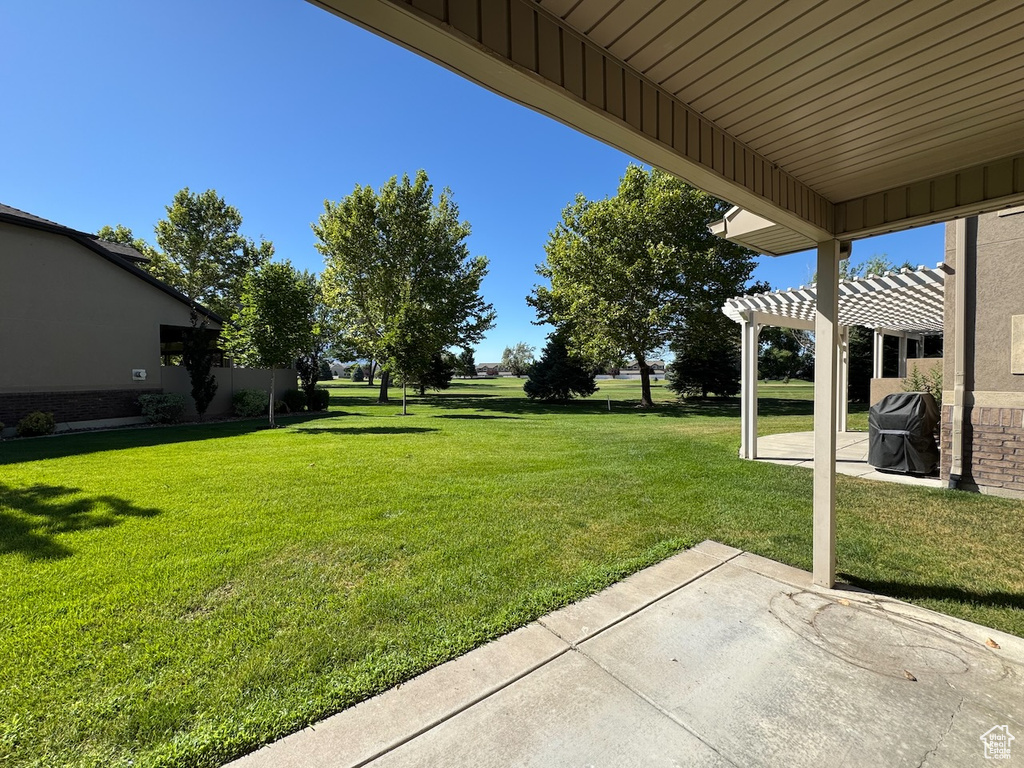 94 HILLSBOROUGH DR Pleasant View, UT 84414