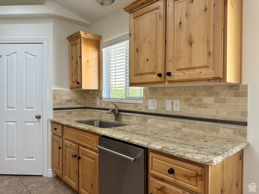 94 HILLSBOROUGH DR Pleasant View, UT 84414
