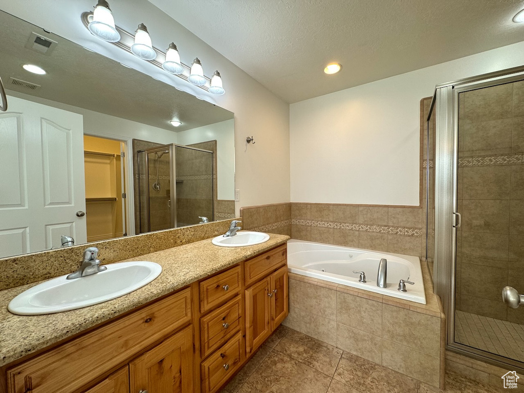 94 HILLSBOROUGH DR Pleasant View, UT 84414