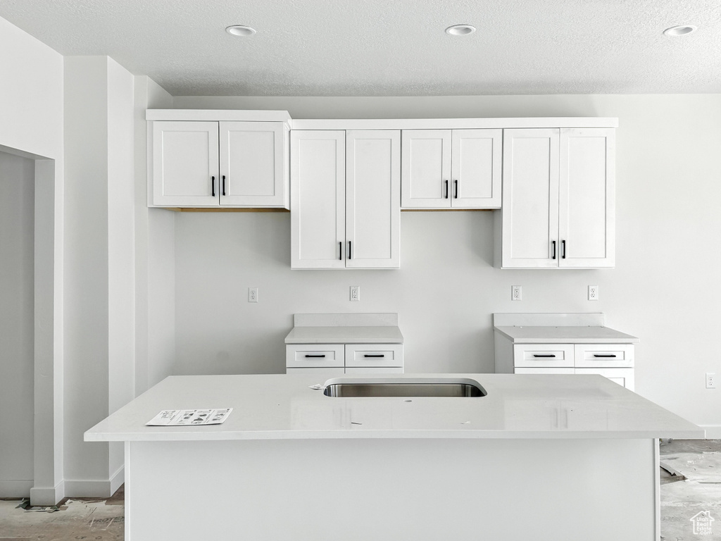 8239 W JOSHUA TREE LN Magna, UT 84044