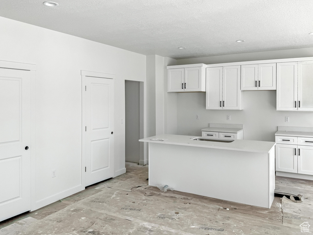 8239 W JOSHUA TREE LN Magna, UT 84044