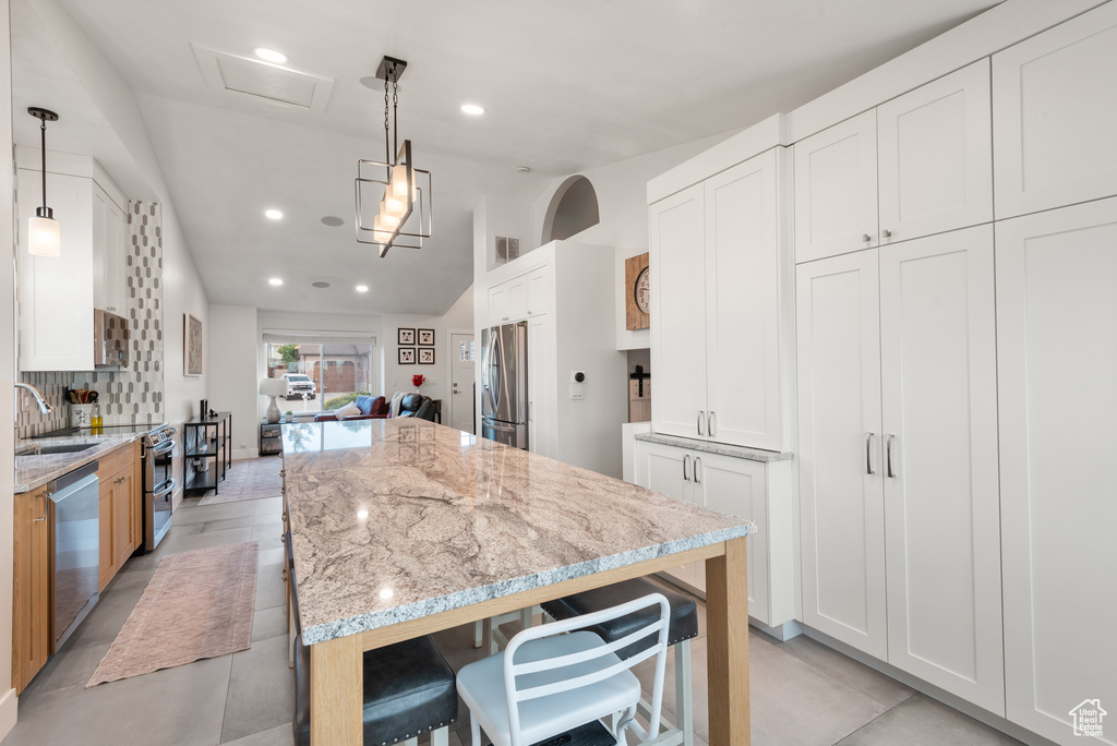 4086 W WIND RIVER DR West Jordan, UT 84088