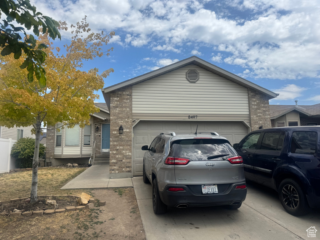 Photo 2 for MLS #2098395 at 8497 S 6465 West