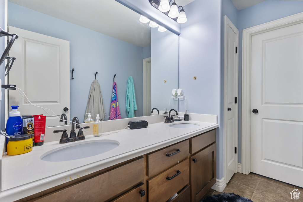 Full bathroom with double vanity