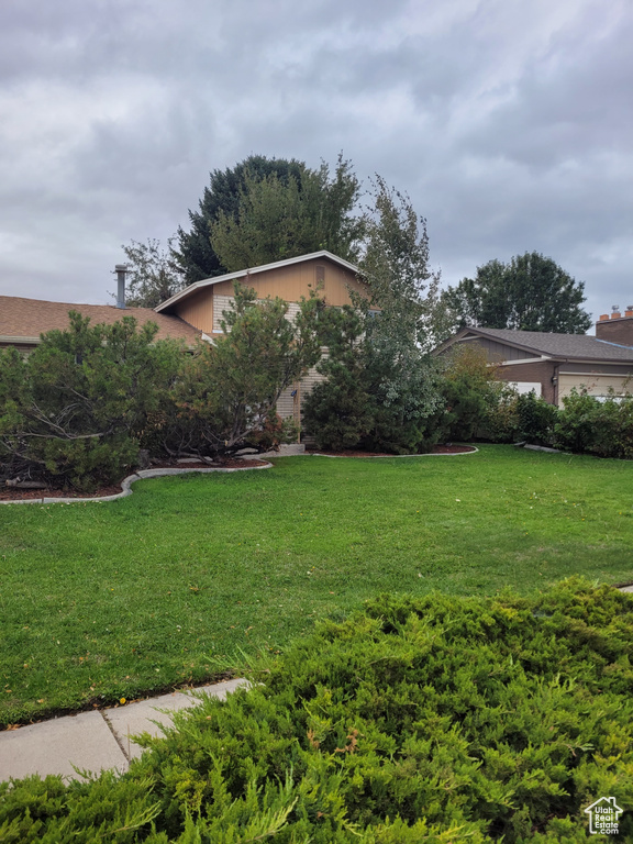 Photo 3 for MLS #2098403 at 6924 S 2160 West