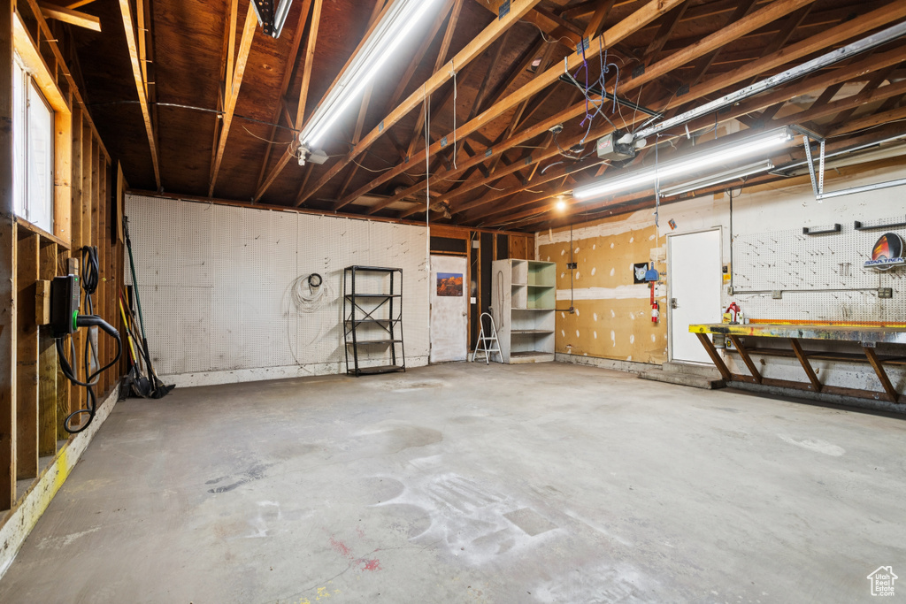 6924 S 2160 W West Jordan, UT 84084