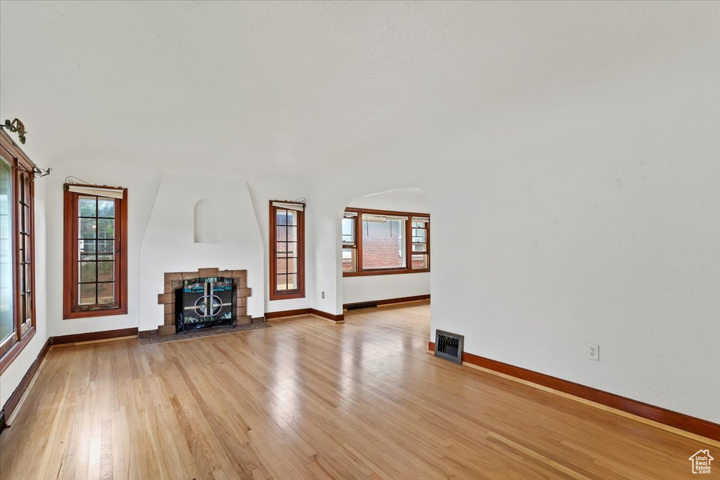 Photo 3 for MLS #2098416 at 2737 S Harrison Blvd