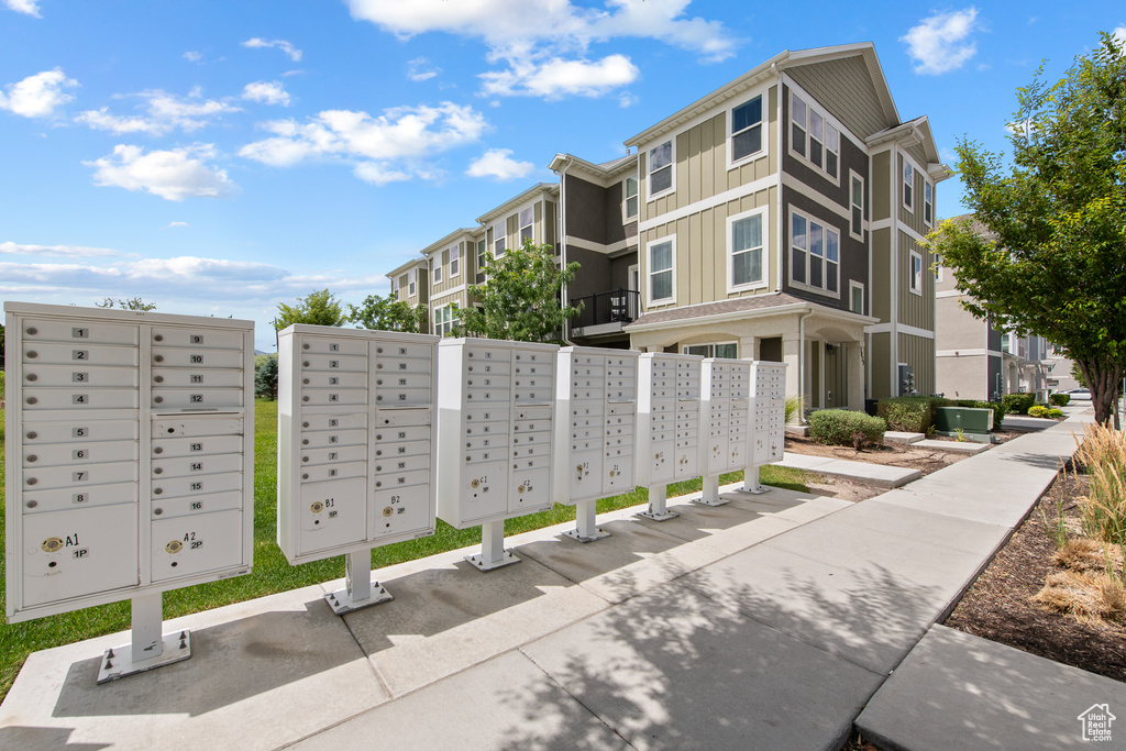 3902 W PILTON CT Taylorsville, UT 84129