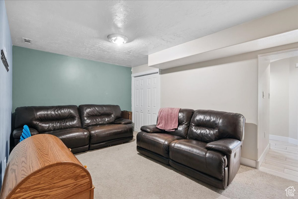5719 W BOULDER CREEK RD West Jordan, UT 84081