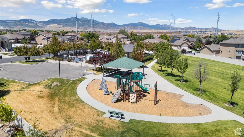 5719 W BOULDER CREEK RD West Jordan, UT 84081