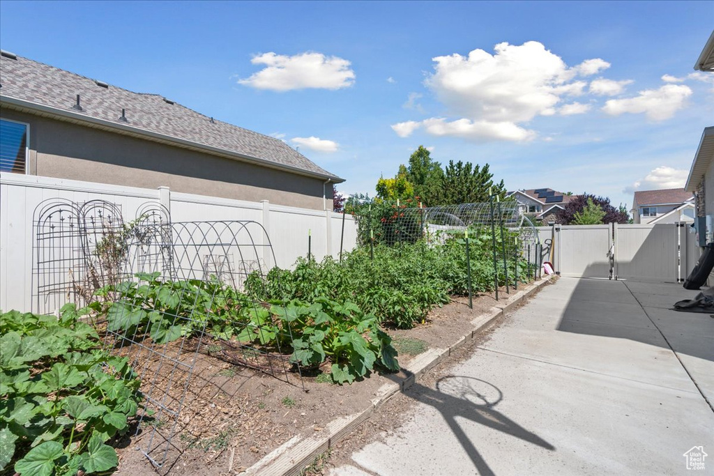 5719 W BOULDER CREEK RD West Jordan, UT 84081