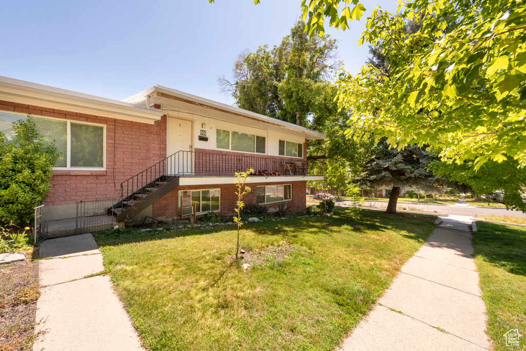 906 E THIRD AVE Salt Lake City, UT 84103