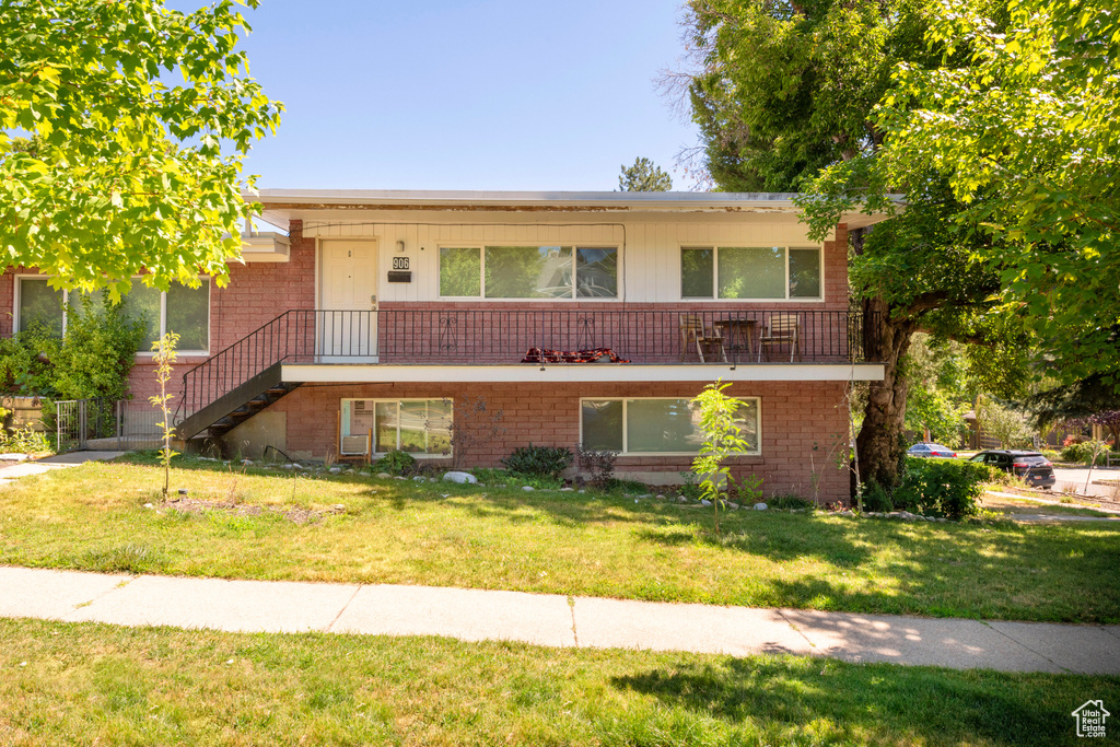 906 E THIRD AVE Salt Lake City, UT 84103