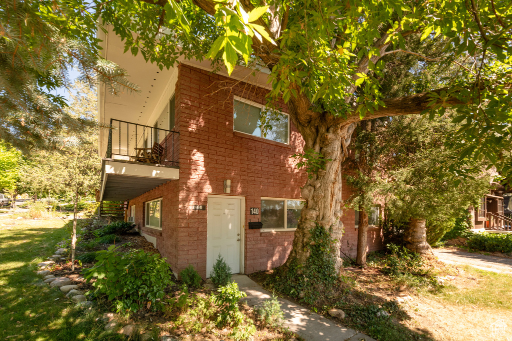 906 E THIRD AVE Salt Lake City, UT 84103